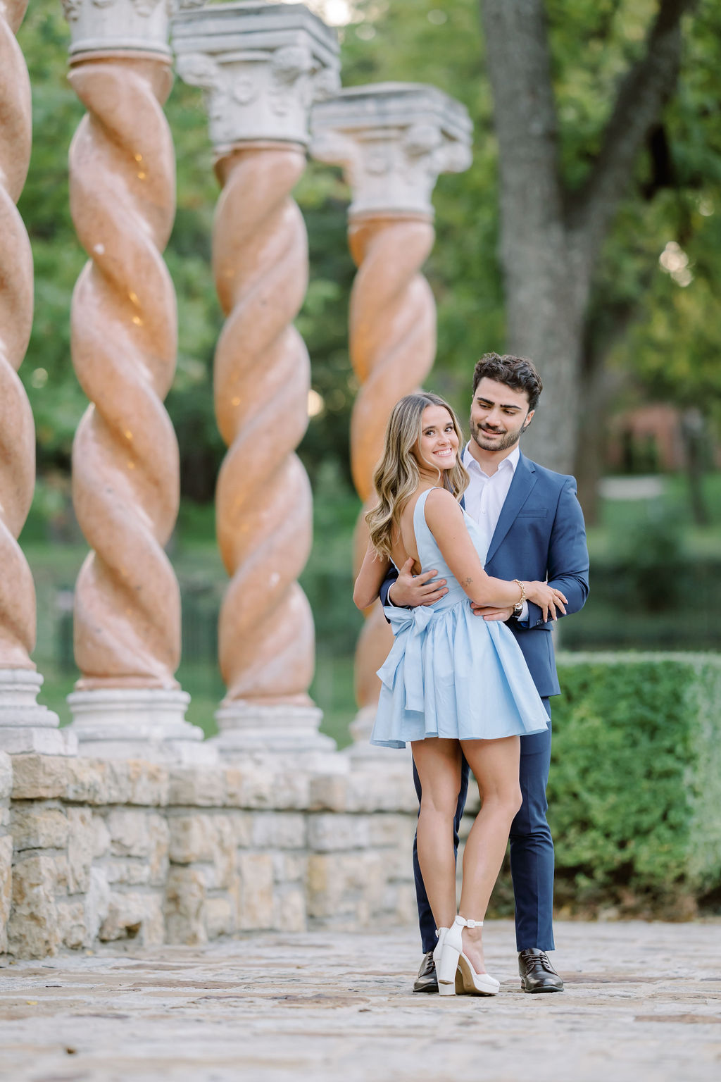 kansas city mission hills neighborhood engagement portrait