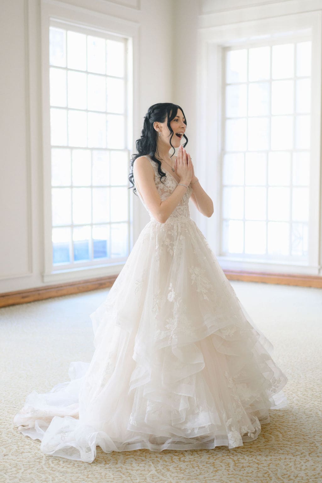 bride at the kansas city club wedding venue